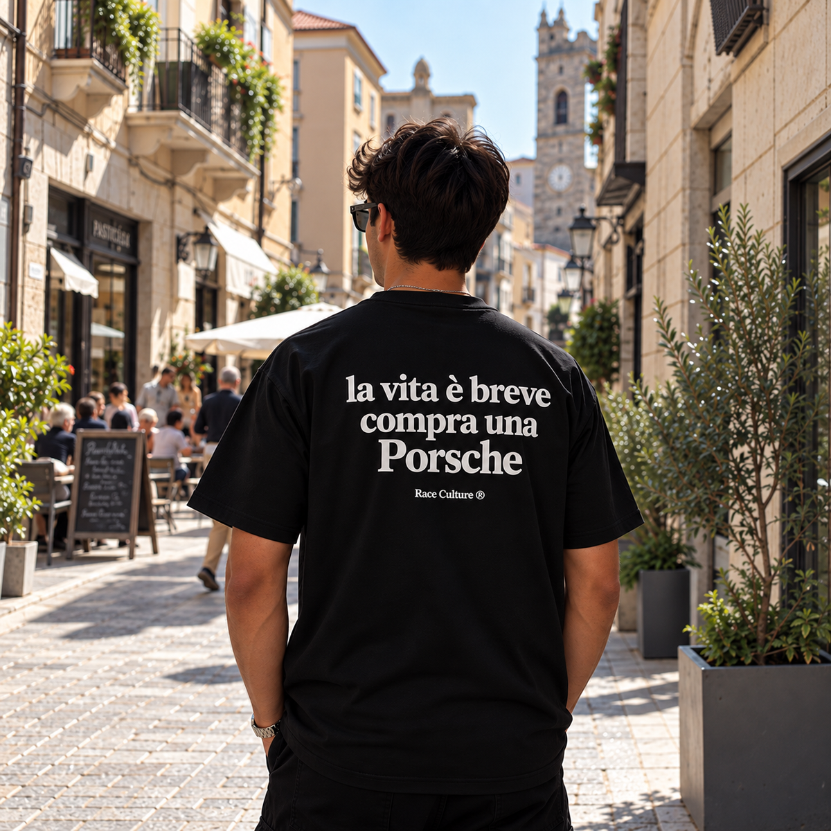 T-shirt La Vita è Breve Compra una Porsche Testo Nera
